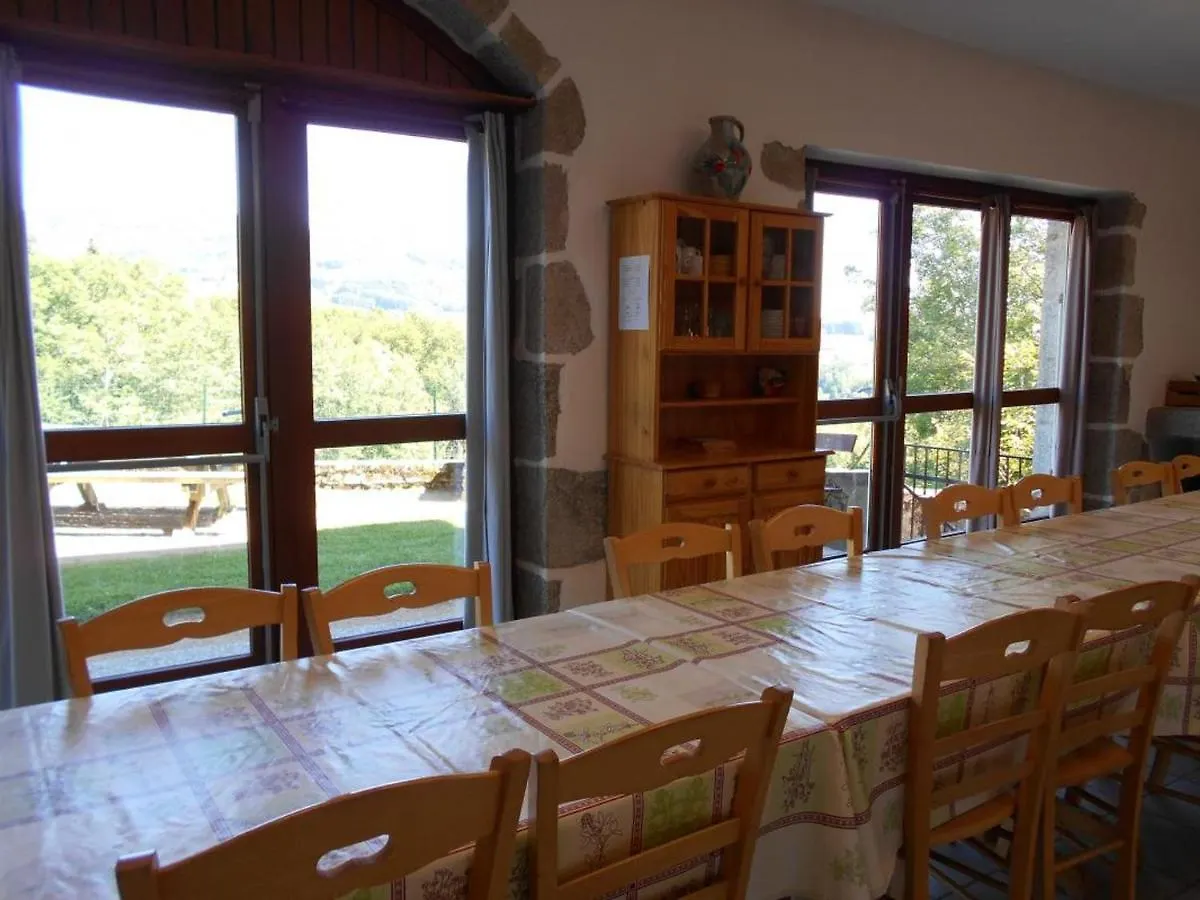 Holiday home Retraite En Montagne Bourbonnaise: Gite Convivial Pour 14 Pers., Proche Loisirs Et Nature - Fr-1-489-343 La Chabanne