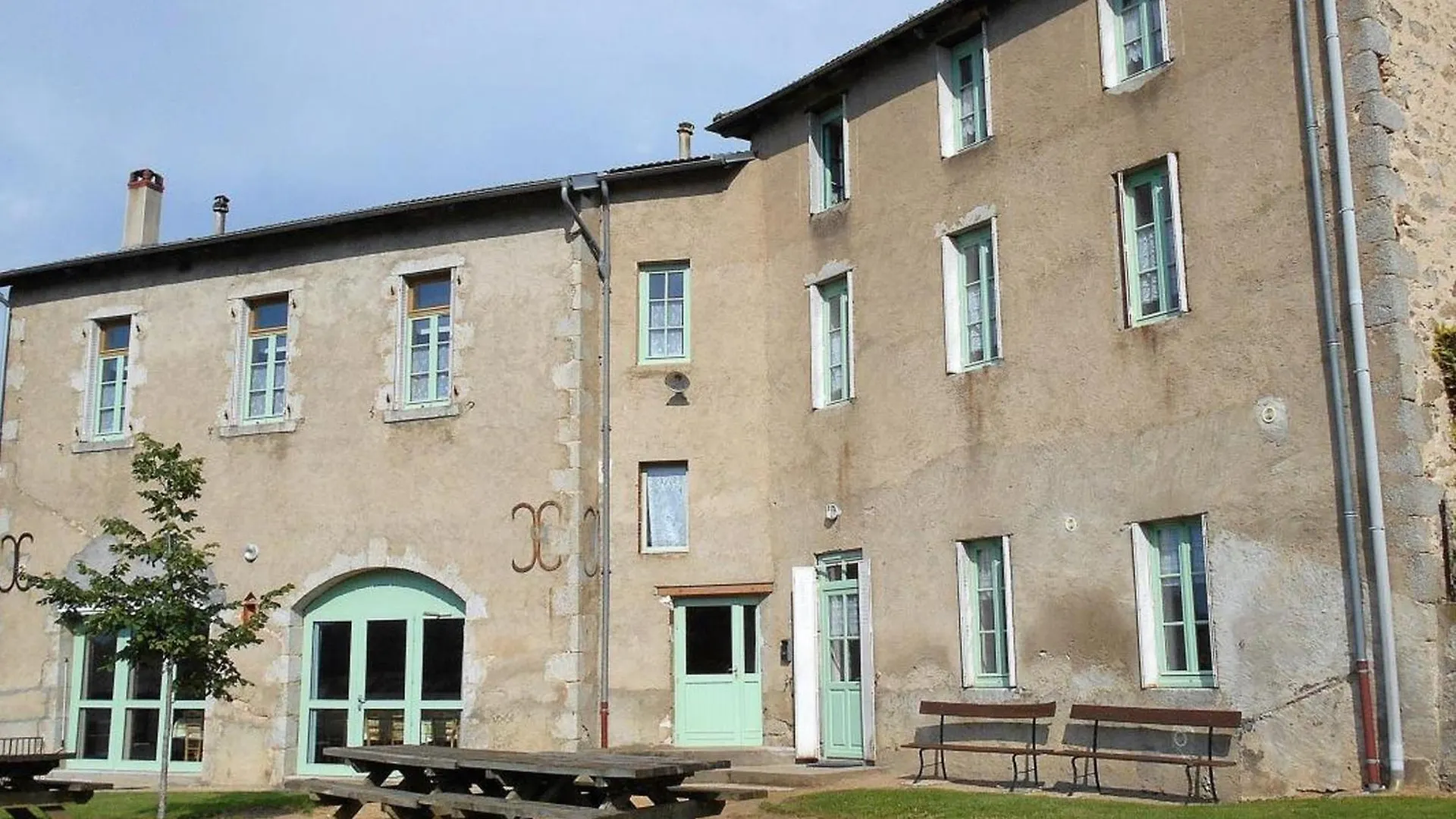 Holiday home Retraite En Montagne Bourbonnaise: Gite Convivial Pour 14 Pers., Proche Loisirs Et Nature - Fr-1-489-343 La Chabanne France